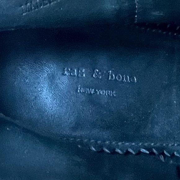 RAG & BONE Margot Suede Burgundy Purple Side Zip Heeled
Booties Size 39 - Picture 5 of 9